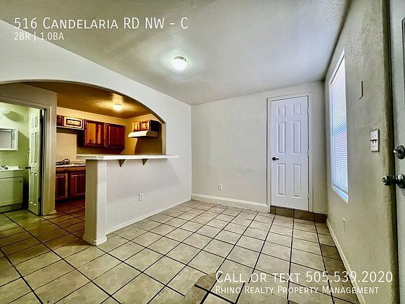 2nd image of 516 Candelaria Rd NW #C
