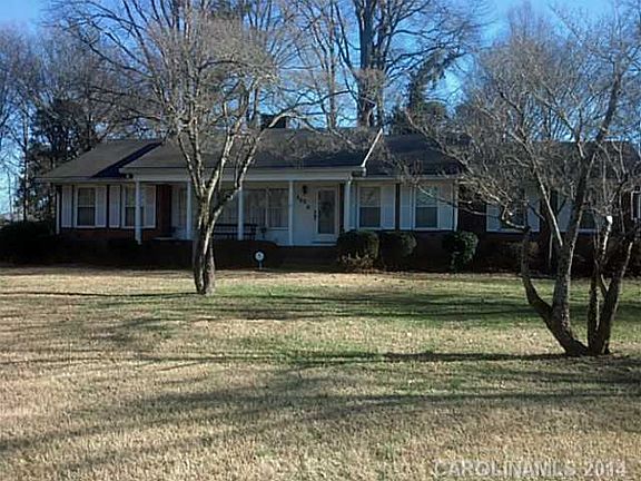 4th image of 302 Larry Dr
