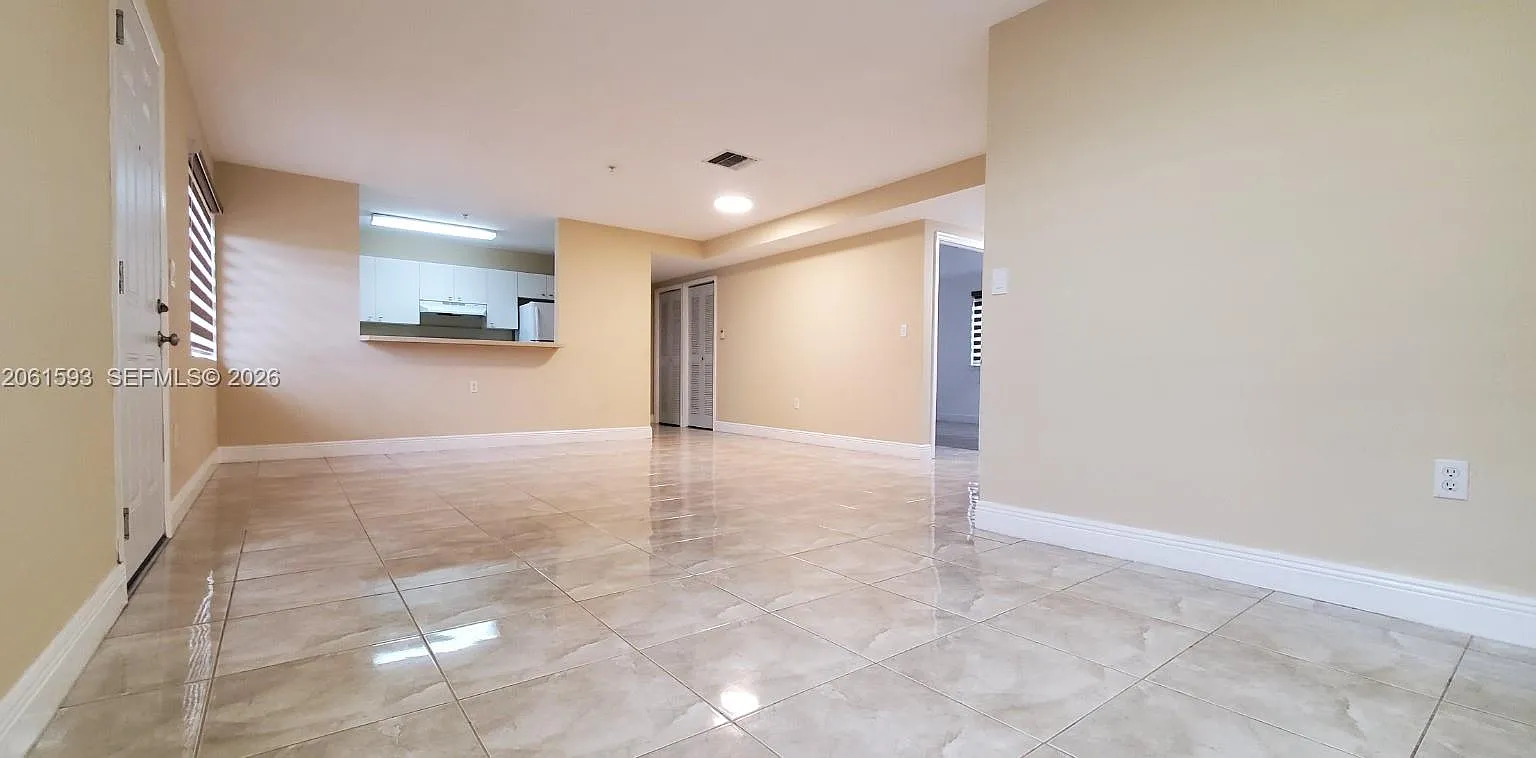 Gaso Condo — Photo 1