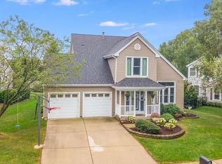 1905 Revere Ln, Elk Grove Village, IL 60007