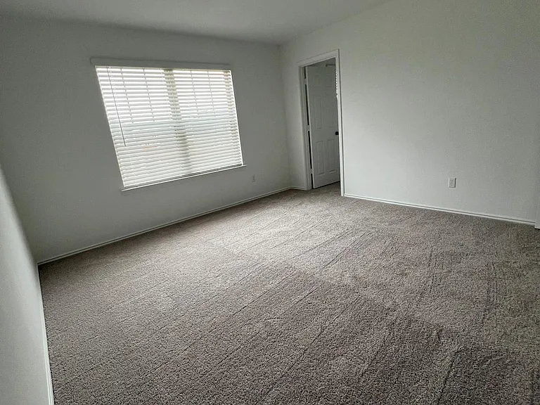 213 Redonda Dr — Photo 7
