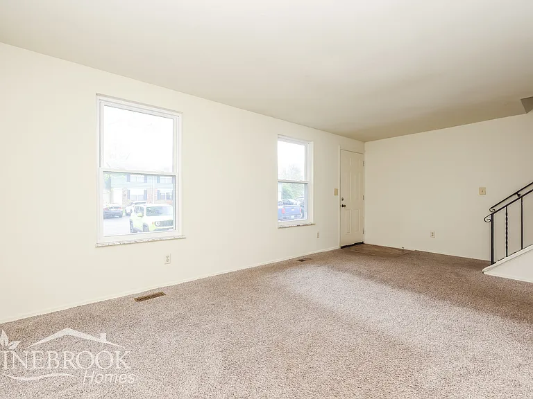 8293 Mount Carmel St — Photo 5