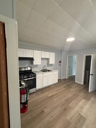 9 W Monroe St #9 Photo 1