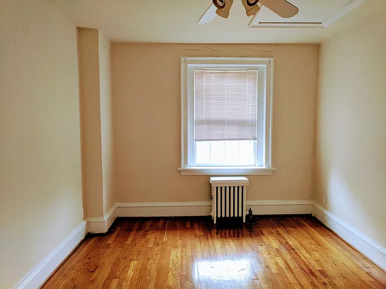 2832 Monument Ave.* — Photo 29