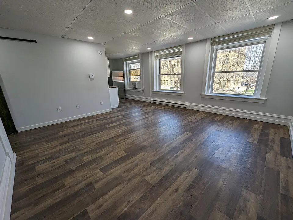 124 S 2nd St #201