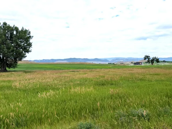 8 Headquarters Ln, Buffalo, WY 82834