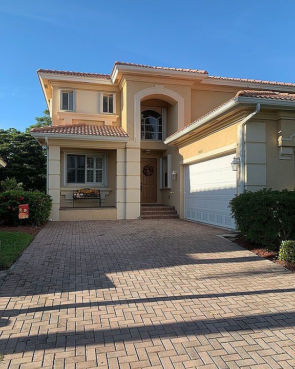 Catalina Isles family home