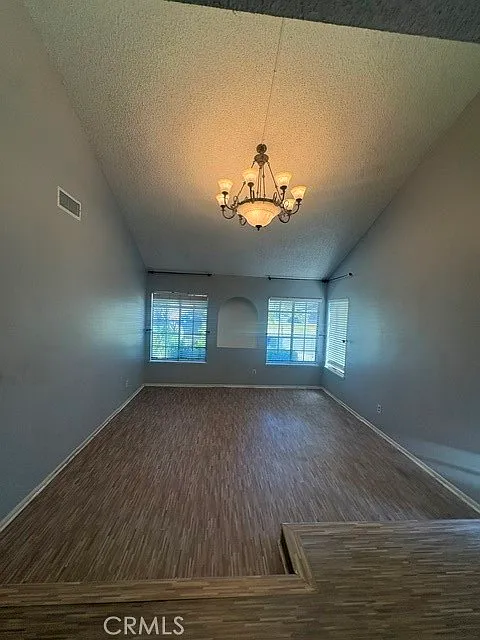 3 bed, 1601 sqft, $3,400 — Photo 4