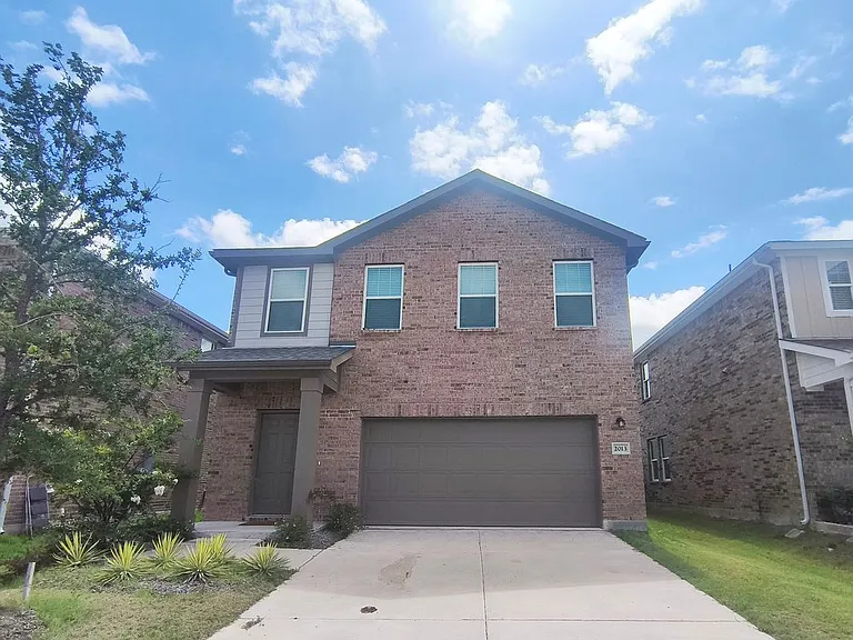 2013 Hancock Cir — Photo 2