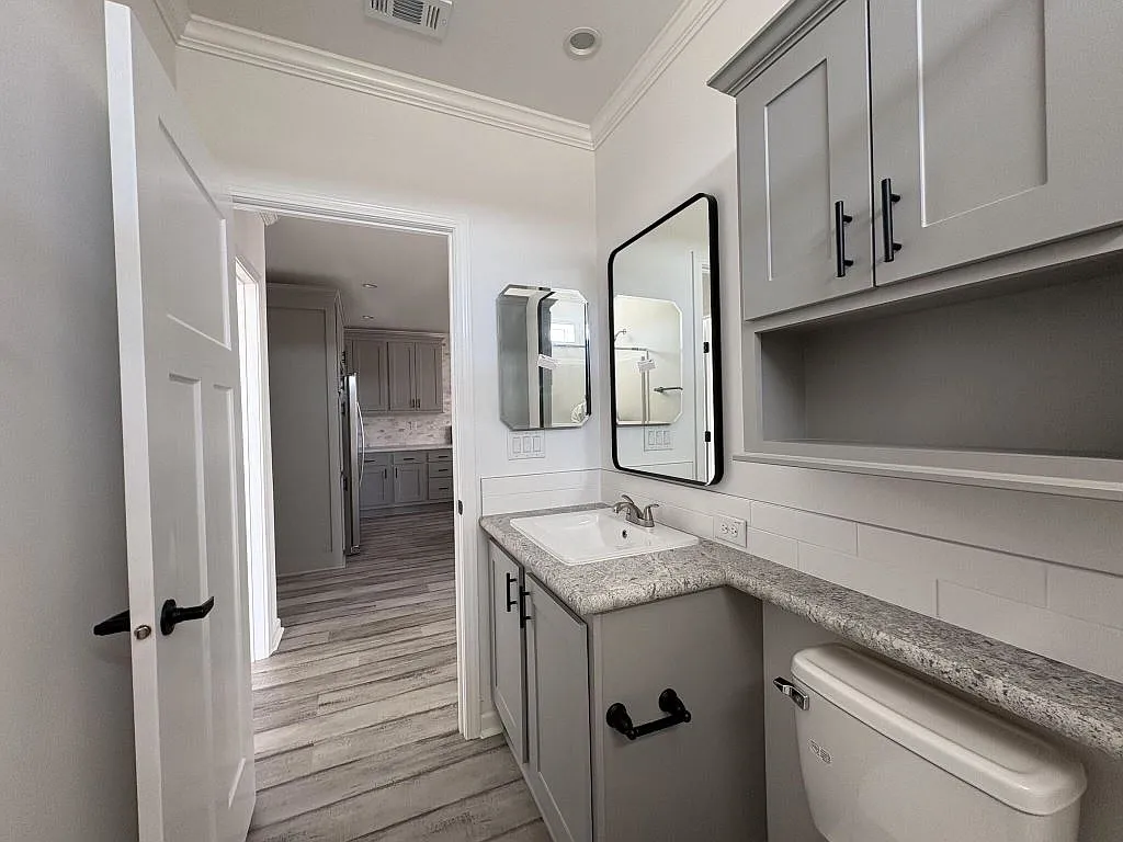 3 bed, 2.0 bath, 1356 sqft, $1,399 — Photo 4