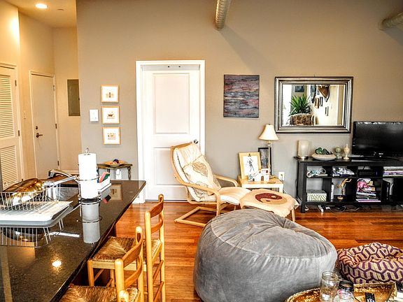 3rd image of 1509 W Girard Ave APT 12