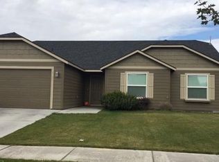 1622 E Filmore Dr, Moses Lake, WA 98837