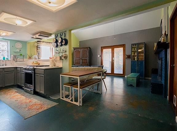 4th image of 726 San Juan Dr