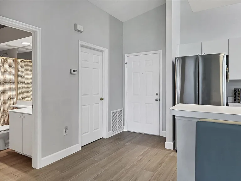 7234 Eleanor Cir #203 — Photo 16
