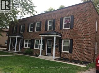 1269 A Clonsilla Ave #B, Peterborough, ON K9J 5Z1