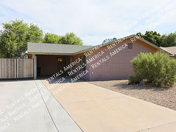 3rd image of 2156 E Yale Dr