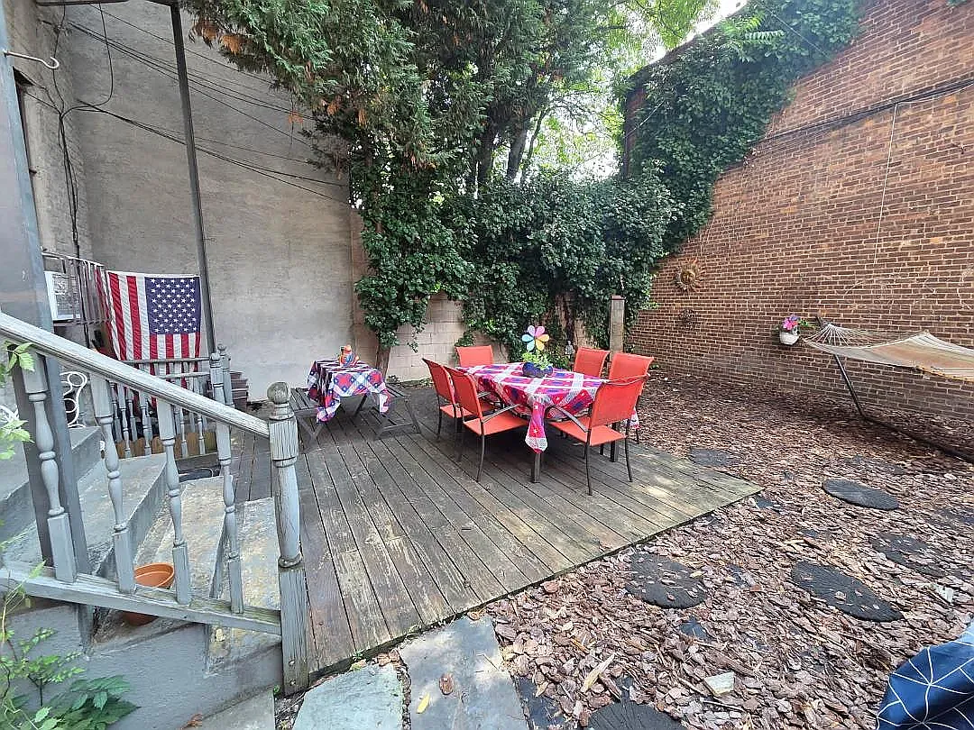 125 Guernsey Street — Photo 2