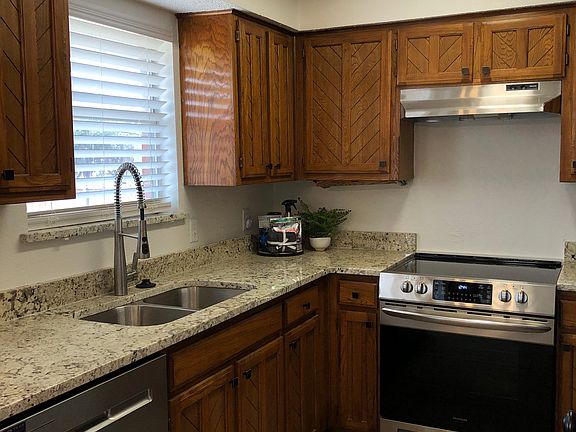 4th image of 2440 Homewood Trl