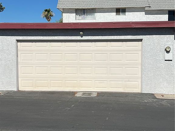 2nd image of 3116 S Pecos Rd