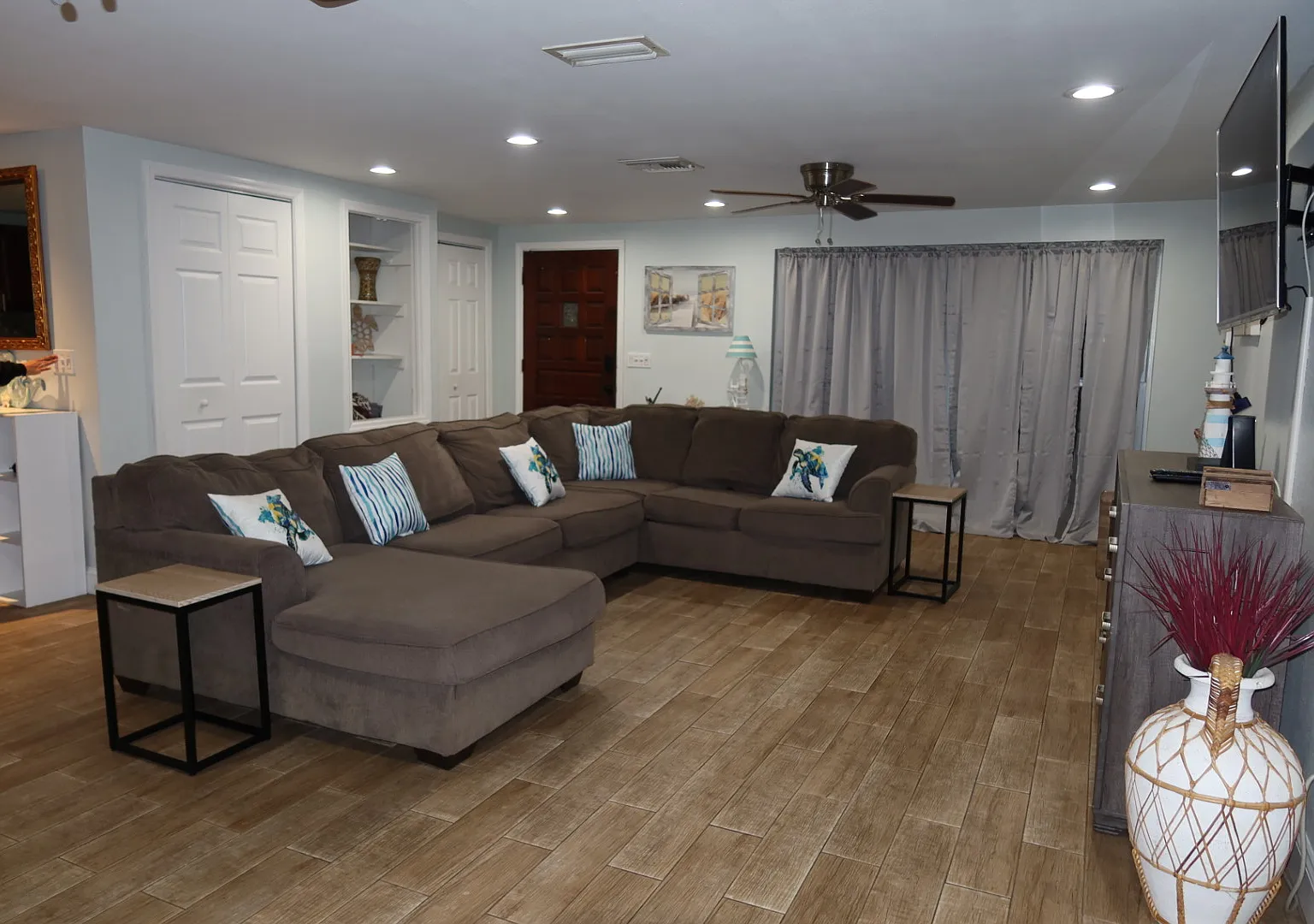 3 bed, 1876 sqft, $2,800 — Photo 2