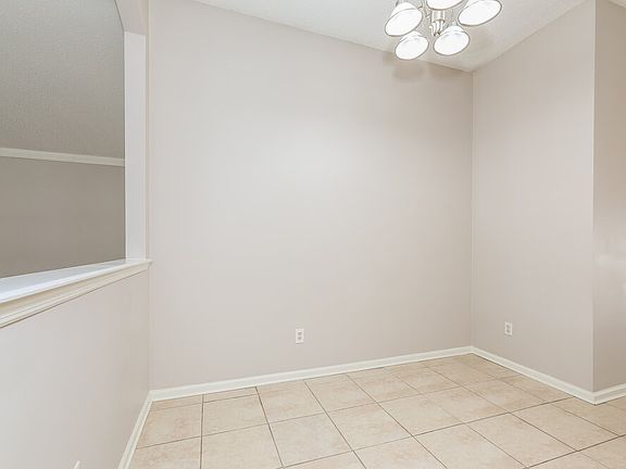 5th image of 1302 Ardmore St