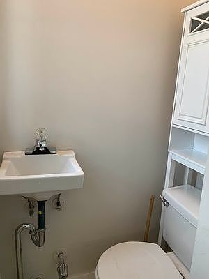 4th image of 283 23rd St #12
