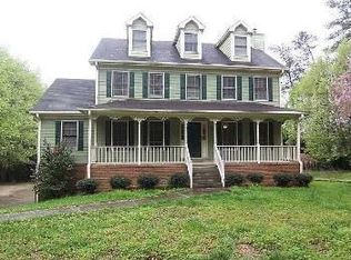 1060 Lakeview Rd, Grayson, GA 30017