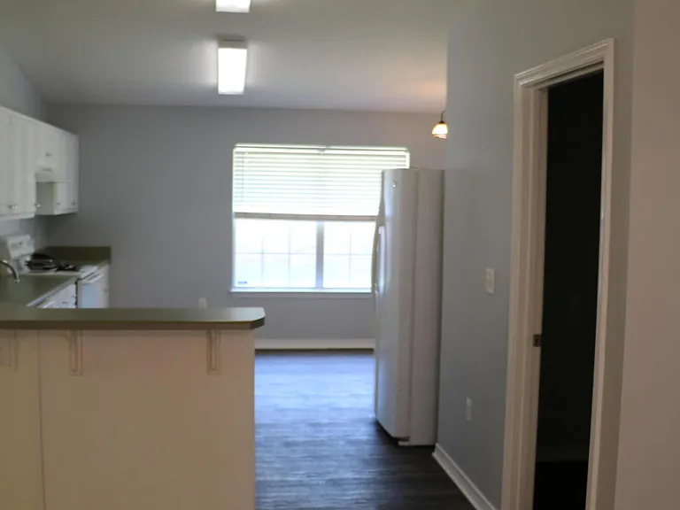 2110 Presidio St — Photo 2