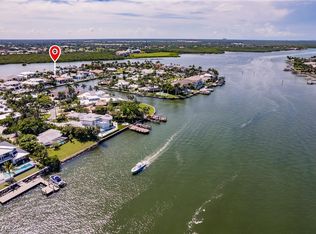 2450 Tarpon Rd, Naples, FL 34102