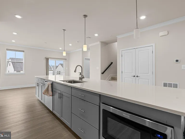 7638 Quartzite Ln — Photo 8