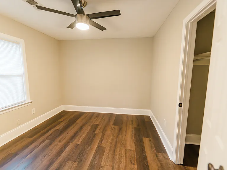 2931 Glenwood Ave SE — Photo 17