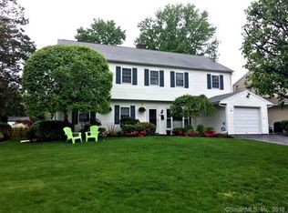 26 Saddle Rd, Norwalk, CT 06851