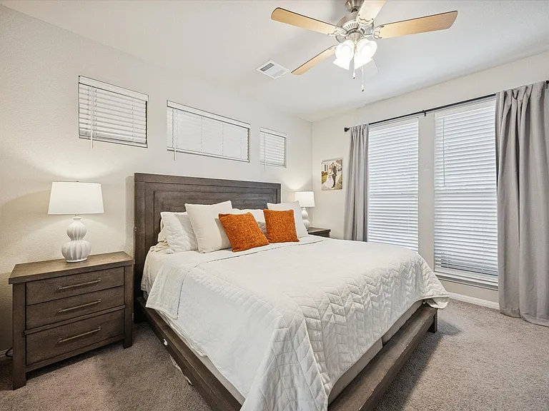 12000 Corsicana Trl — Photo 12