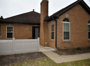 20 Ashford Dr, Cranberry Township, PA 16066