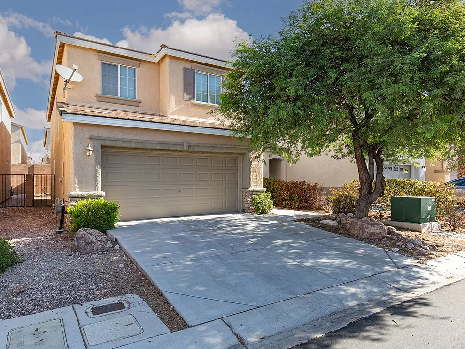 9046 Wine Cellar Ave