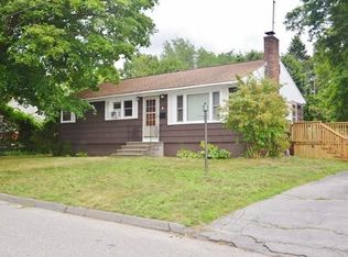 1/2 Keen St, Worcester, MA 01603