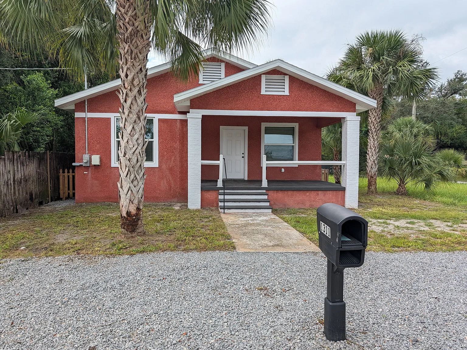 2 bed, 978 sqft, $1,500 — Photo 1