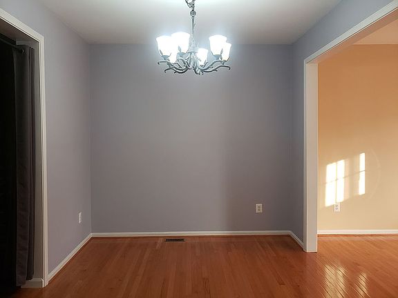 Dining Room
13X10