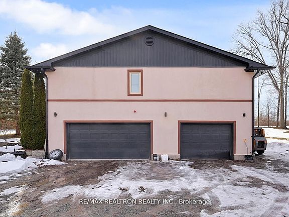 2nd image of 709 Roland Rd