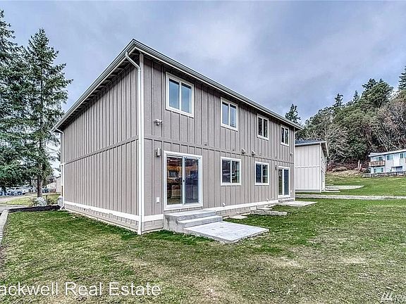 2nd image of 2634 2636 Reid Ave