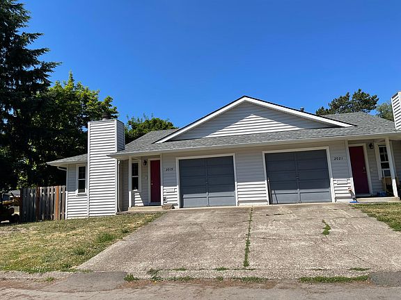 2nd image of 2019 NE Barberry Dr #A