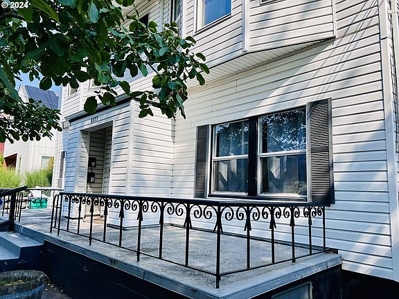 2nd image of 1346 SE 43rd Ave