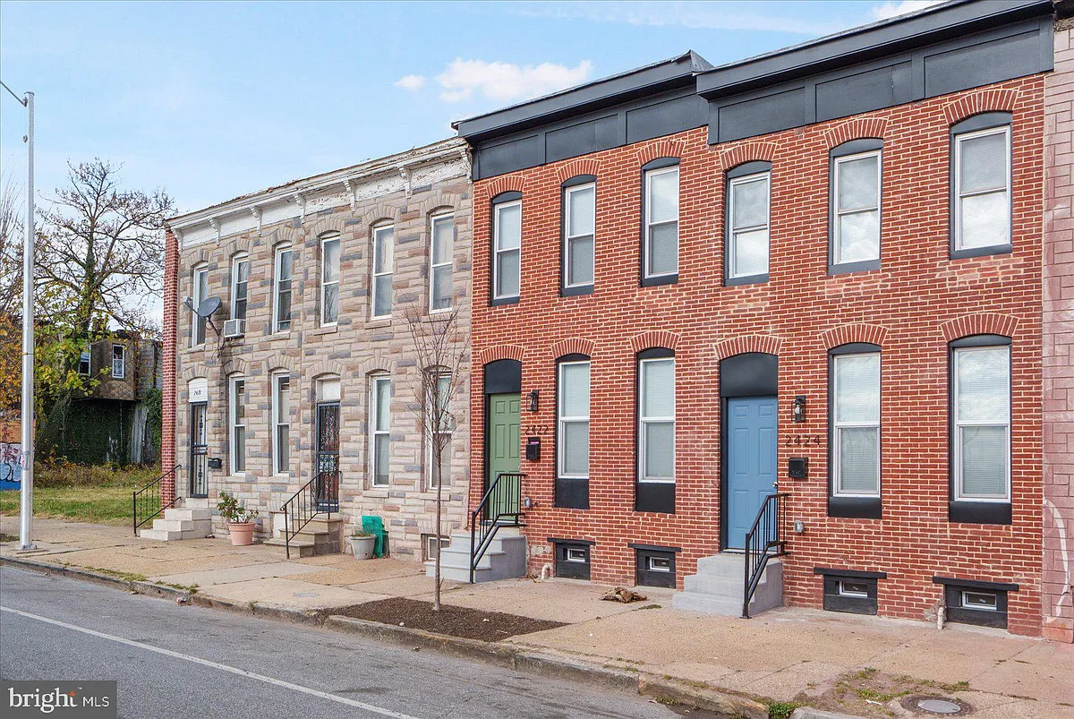 Building Photo - 2424 E Biddle St