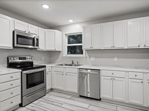 300 W 1st Ave