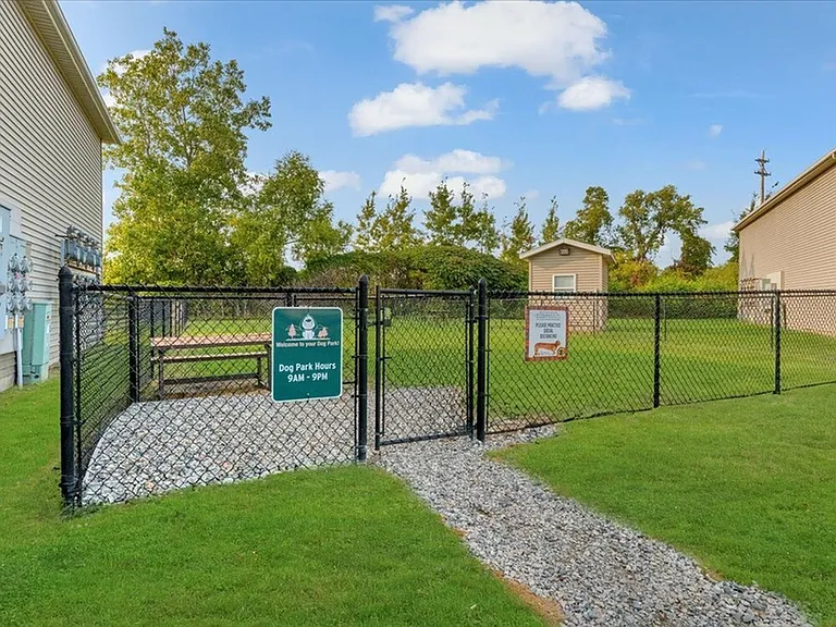 River Club — Photo 18