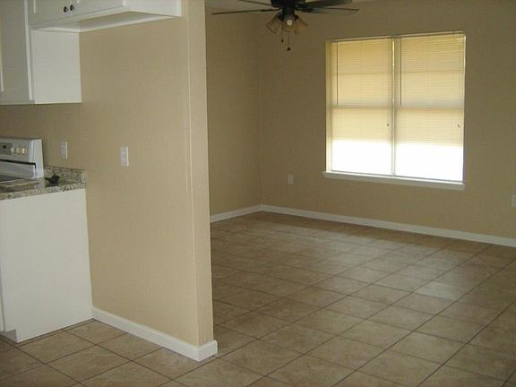 2nd image of 1206 Starlite Dr