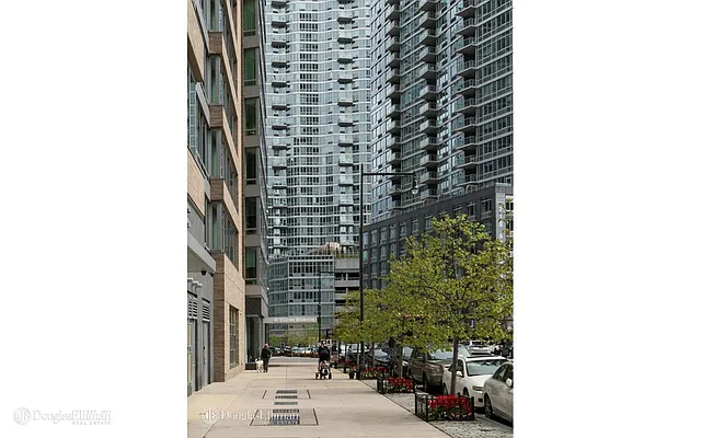 Sold by Douglas Elliman | media 15