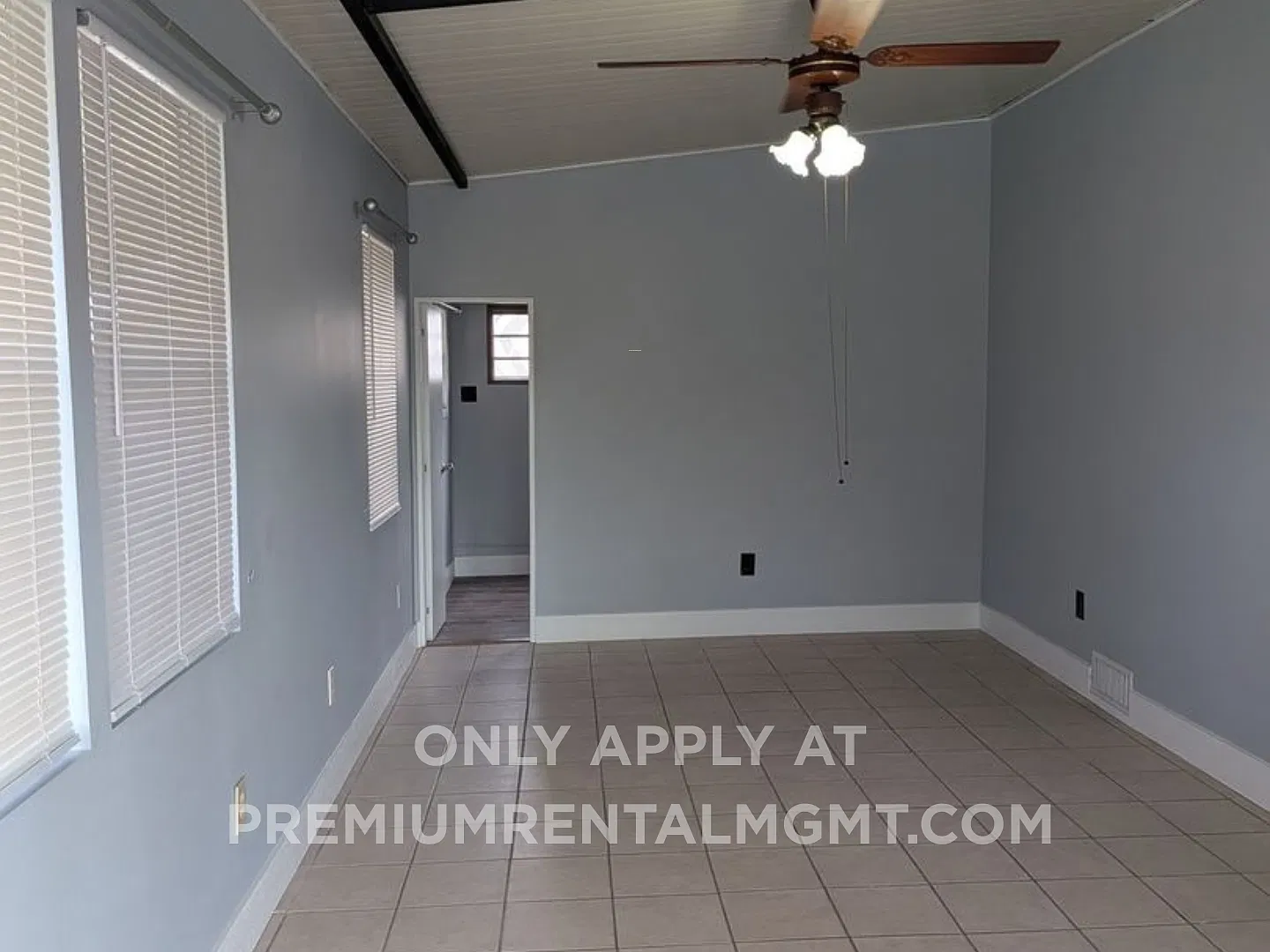 Gated, spacious one bedroom home — Photo 2