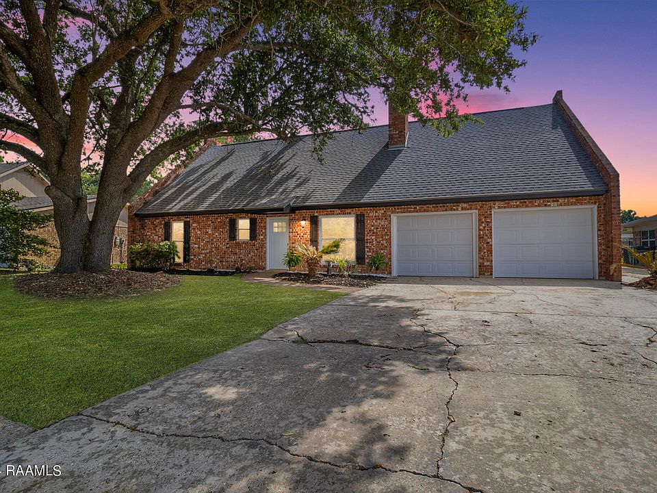 1st image of 113 Orgeron Dr