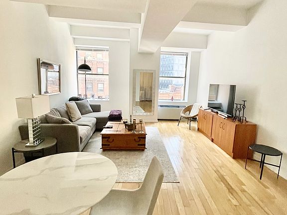 2nd image of 99 John St APT 1124